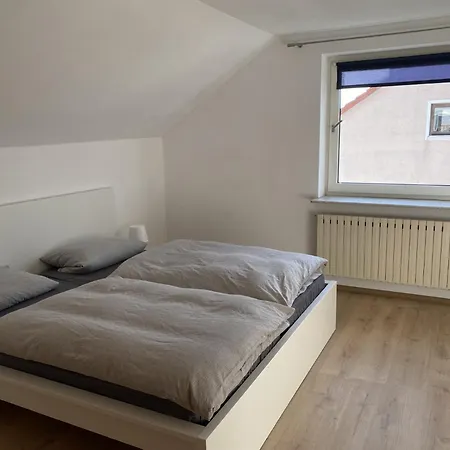 Monteurwohnung, 2 Schlafzimmer, Dg, Zentral Freyung